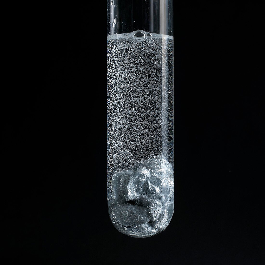 Zinc reaction with strong acid