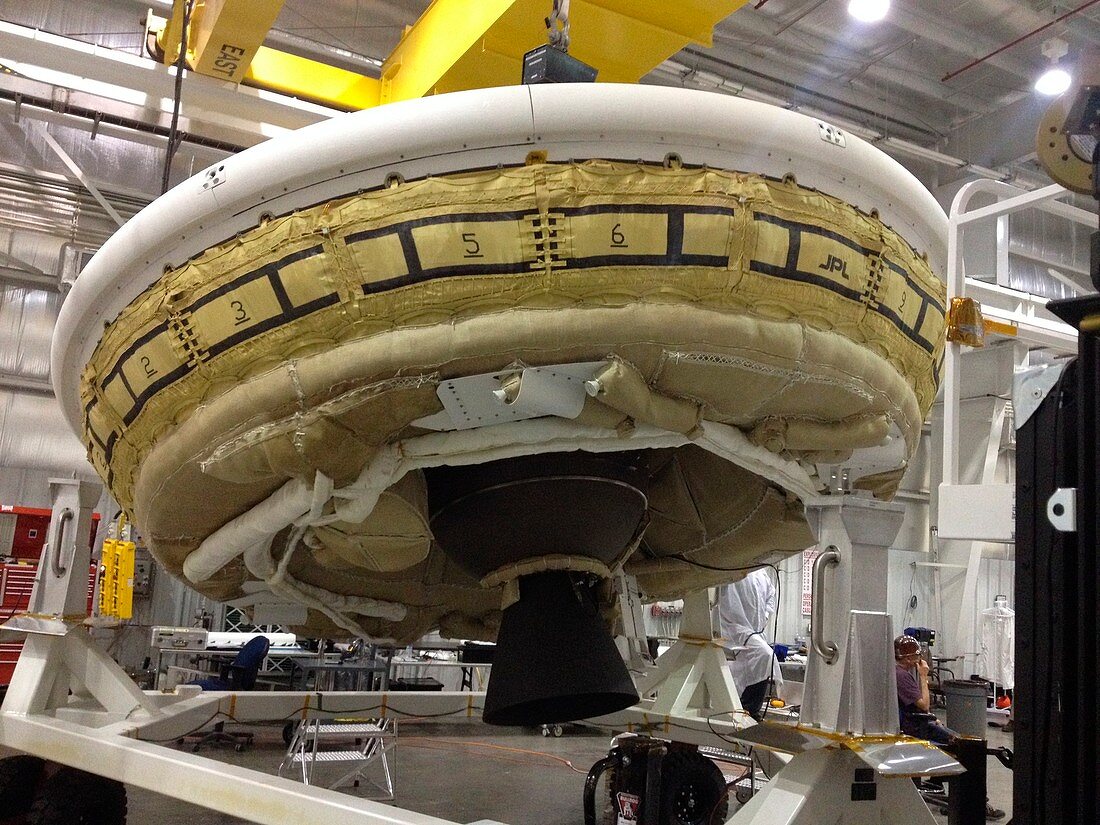 Large payload landing test vehicle