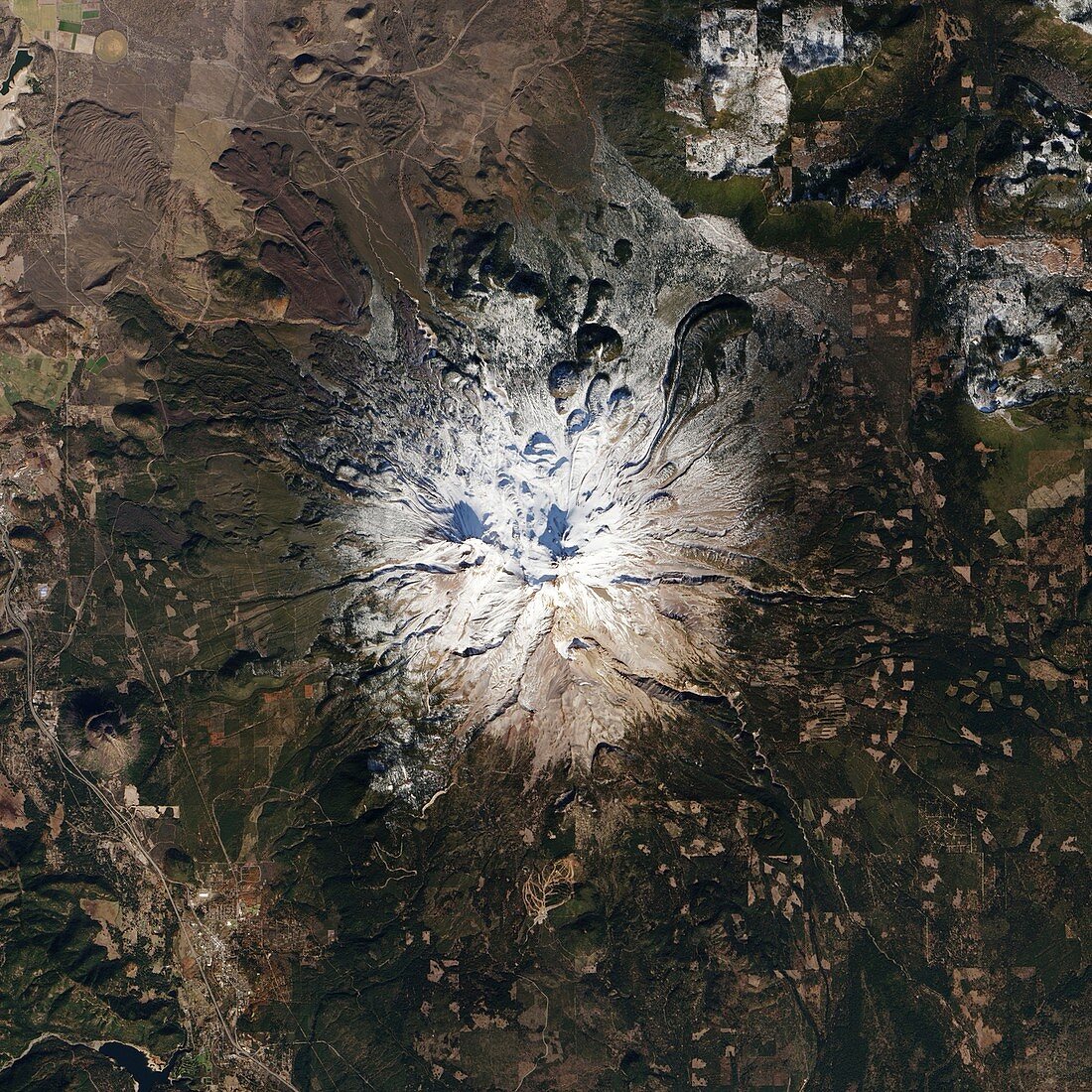 Mount Shasta,USA,satellite image