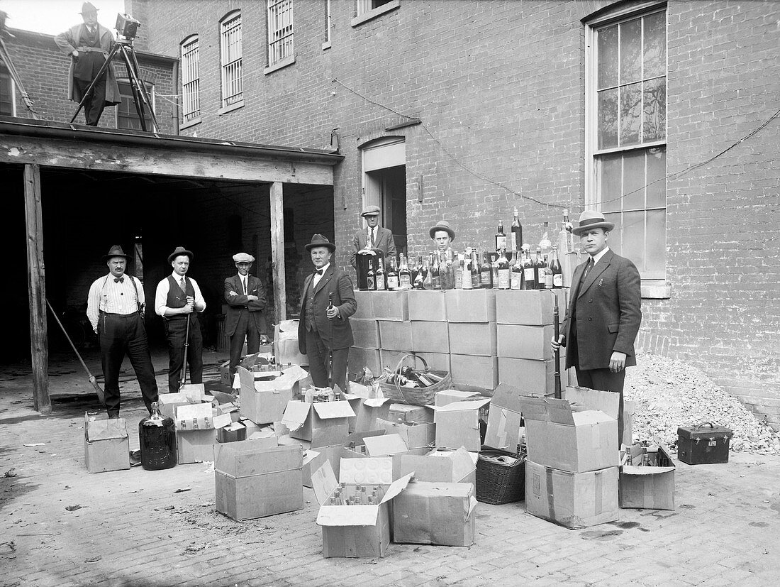 Prohibition raid,USA
