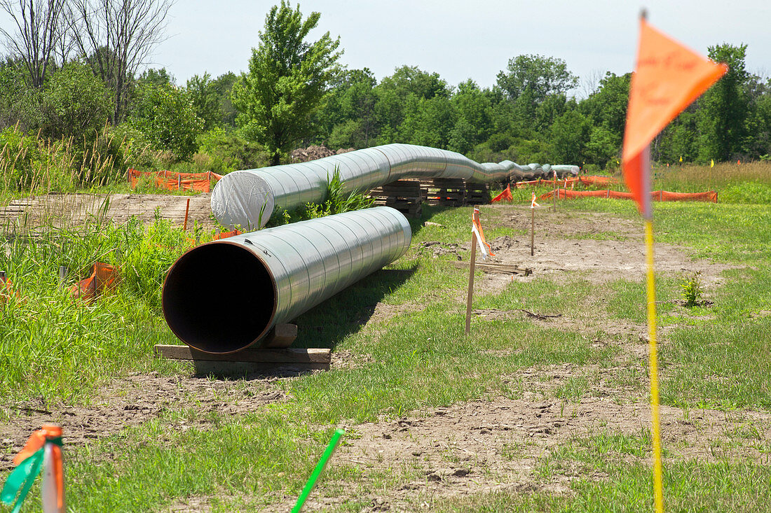 Oil pipeline construction