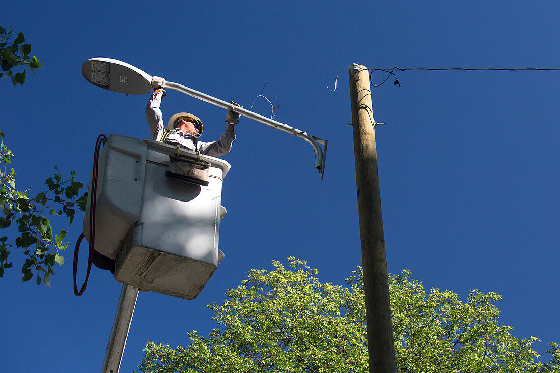 LED street light installation