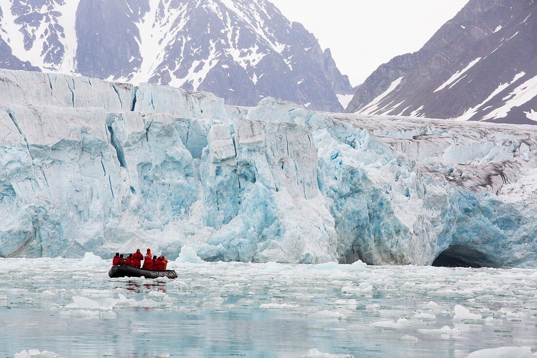 Zodiaks in Svalbard