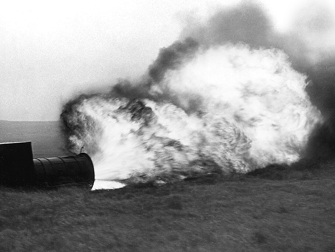Coal dust explosion experiment,1950s