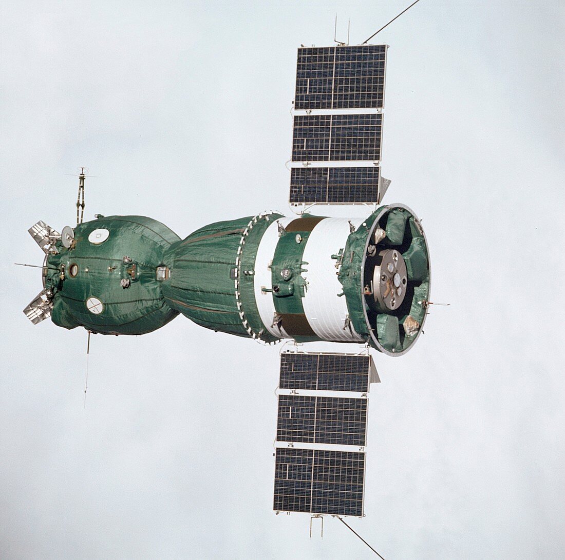 Soyuz 19 in orbit,astronaut photograph