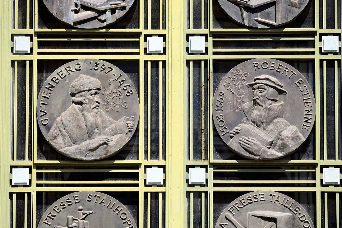 Commemorative printing medallions