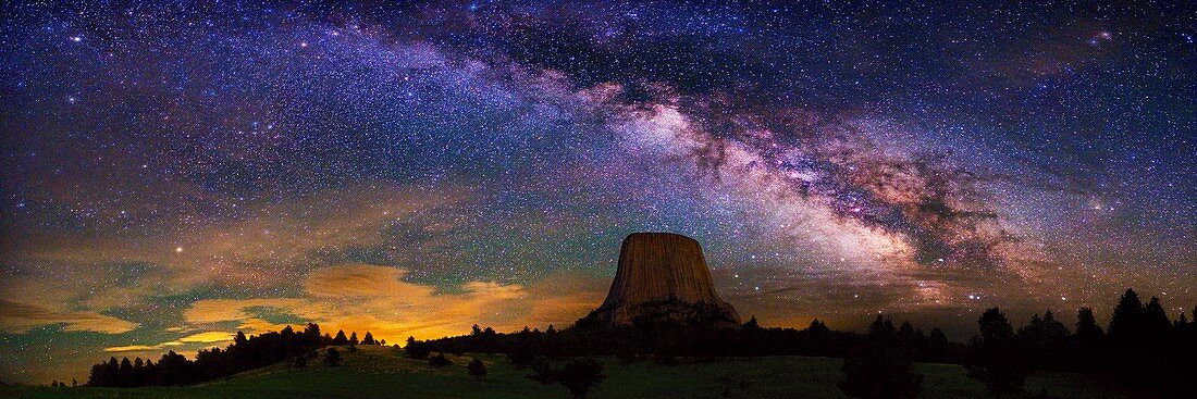 Milky Way over Devils Tower