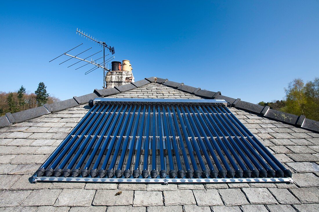 A solar panel water heater