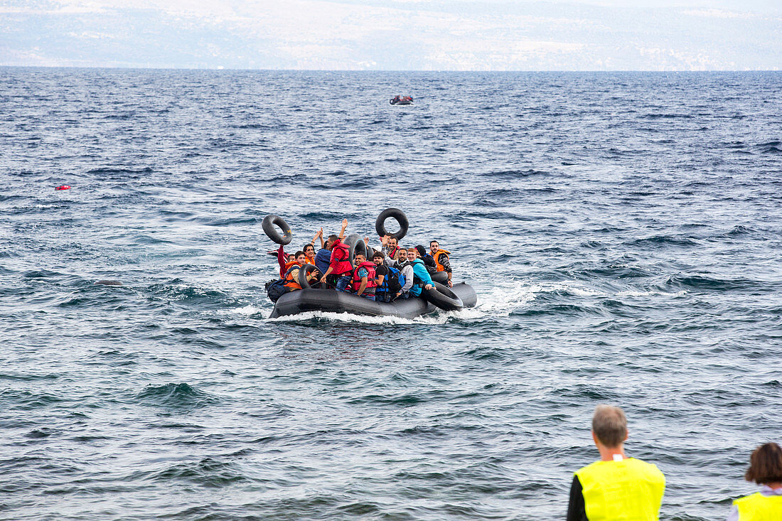 Syrian refugees arriving on Greek island