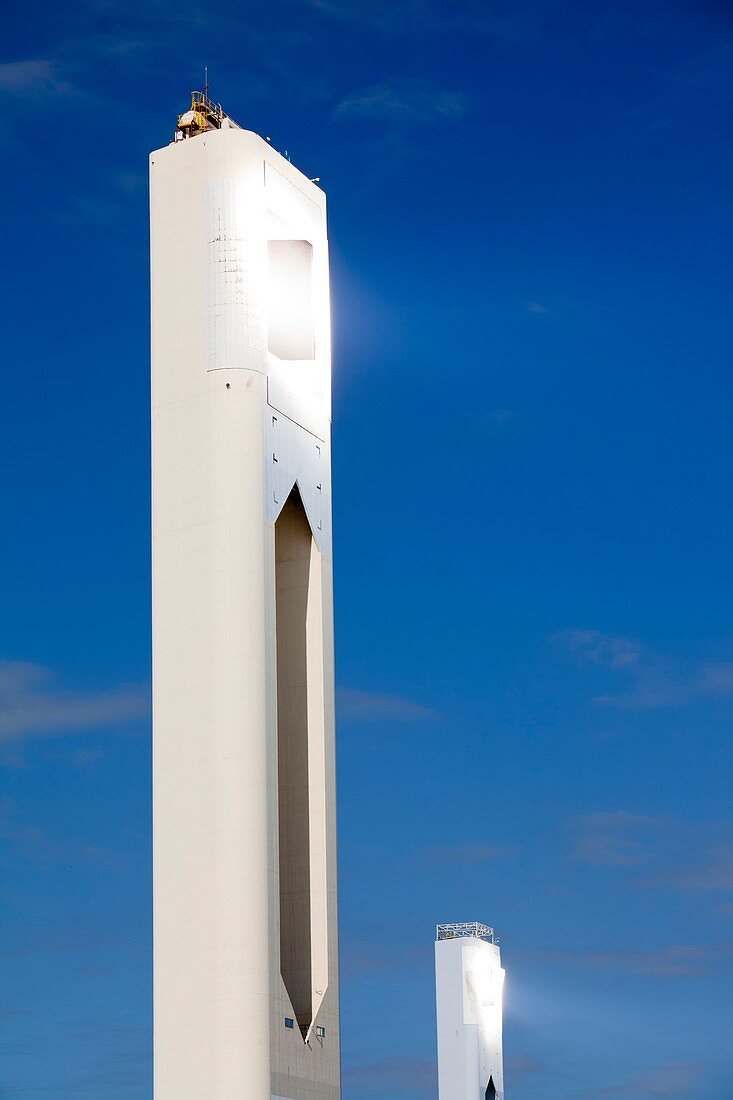 The PS20 solar thermal tower,Spain