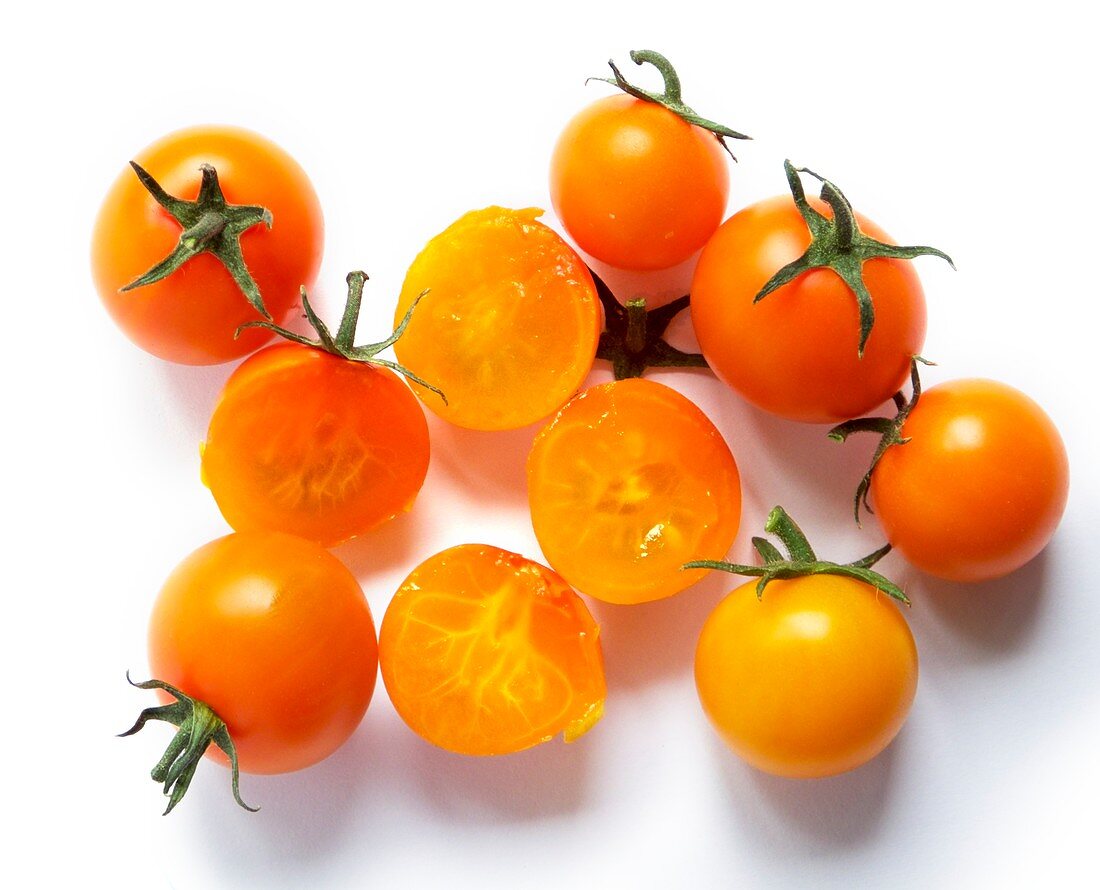 Cherry tomatoes 'Orange Paruche'