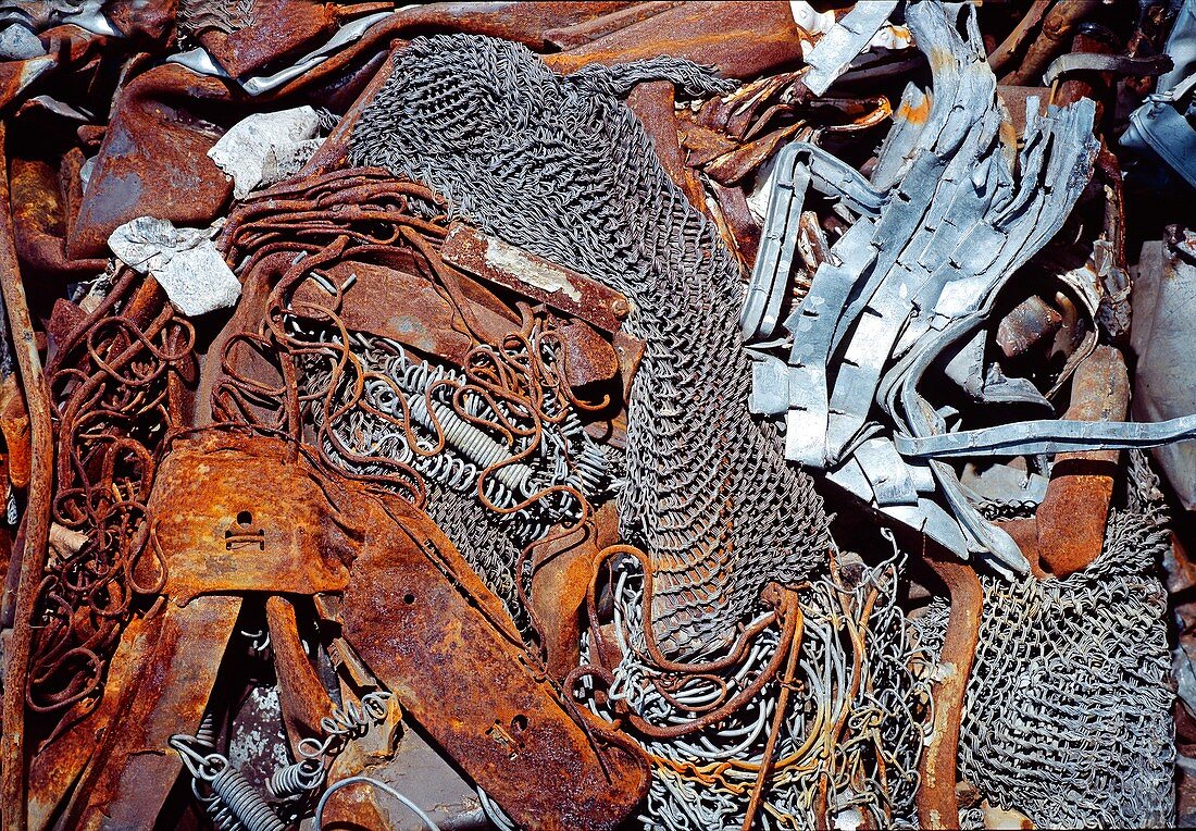 Unsorted metal waste