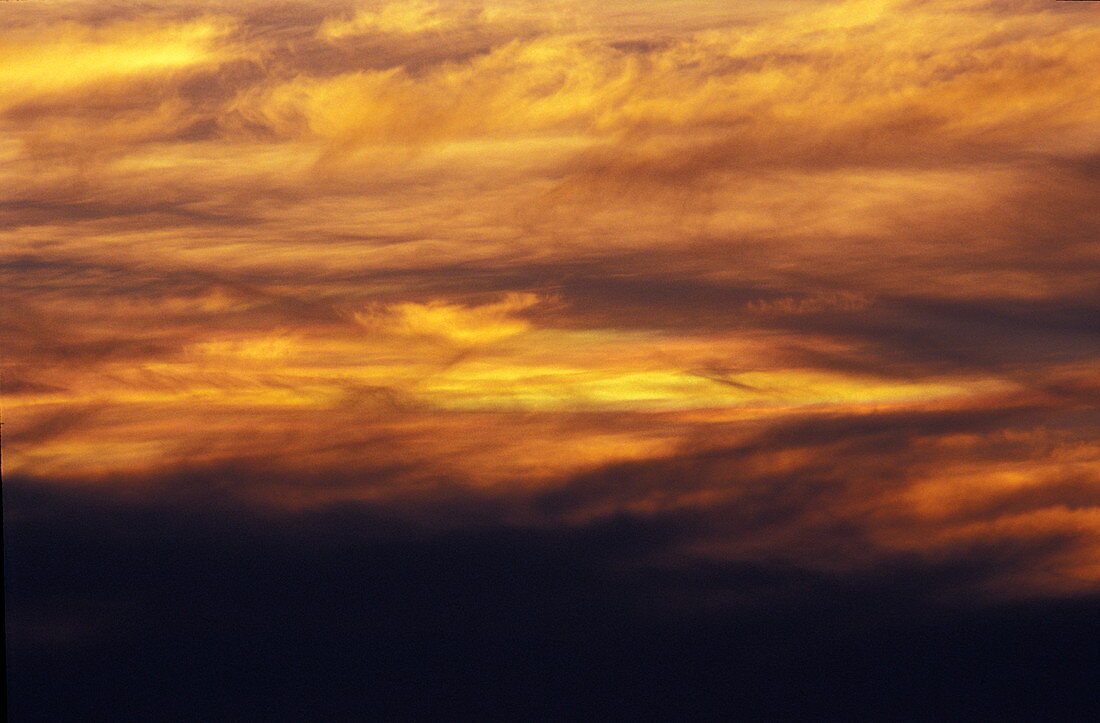 Nacreous cloud