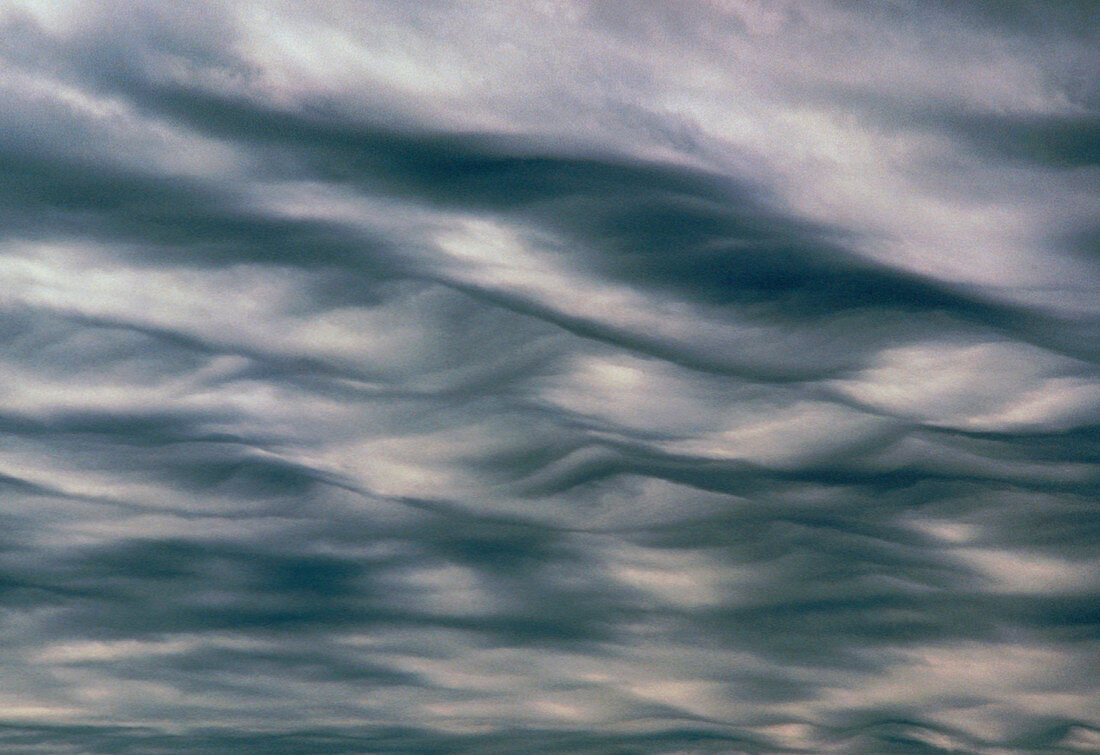 Mammatus turbulence under a cumulonimbus cloud