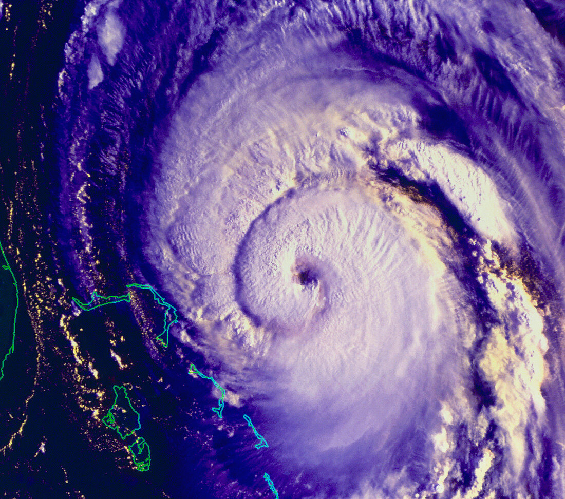 NOAA satellite image of hurricane Fran near USA