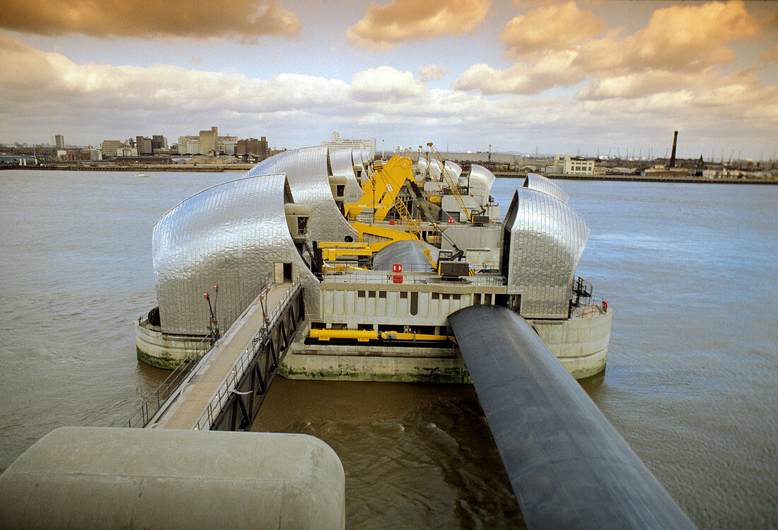 Thames flood barrier