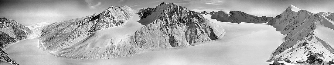 McCall Glacier,Alaska,in 1958