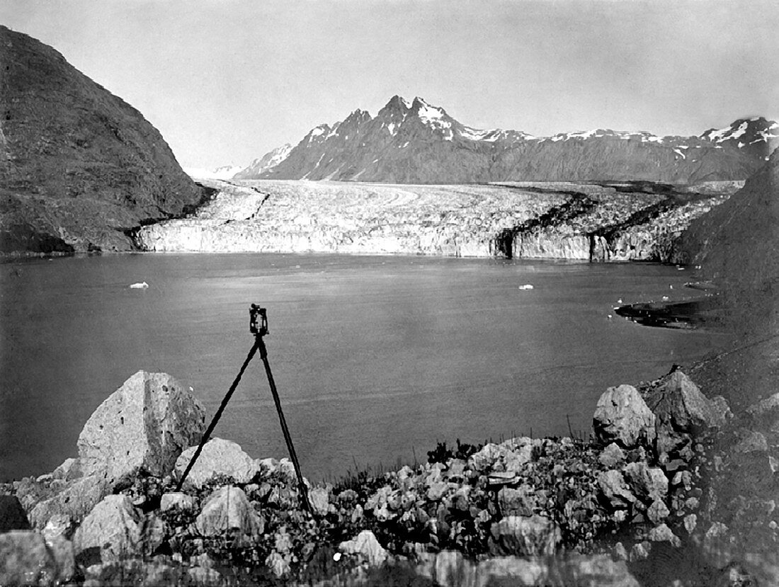 Carroll Glacier,Alaska,in 1906