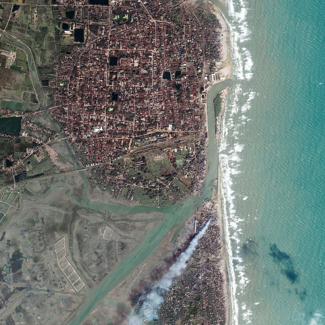 Indian coastal port after 2004 tsunami