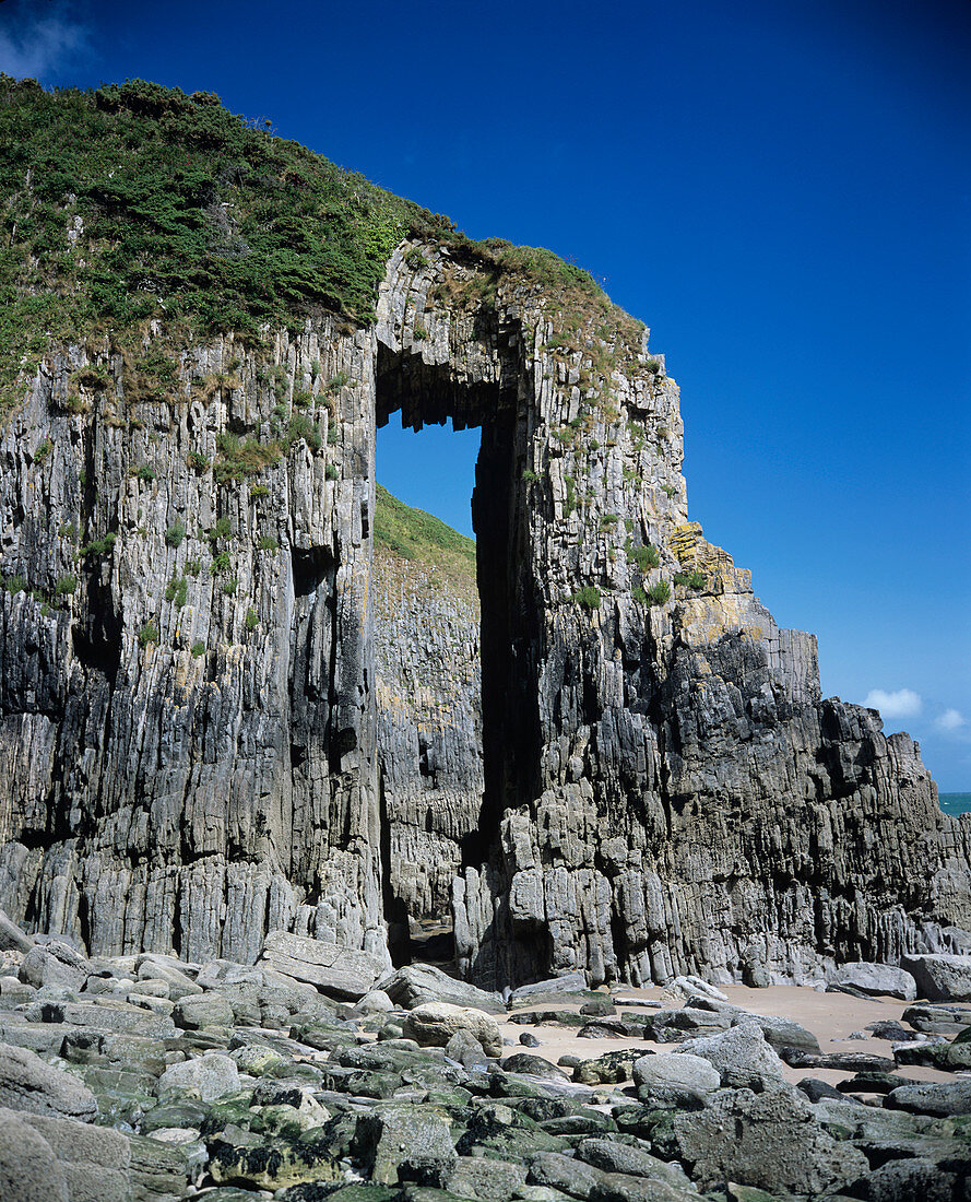 Sea arch