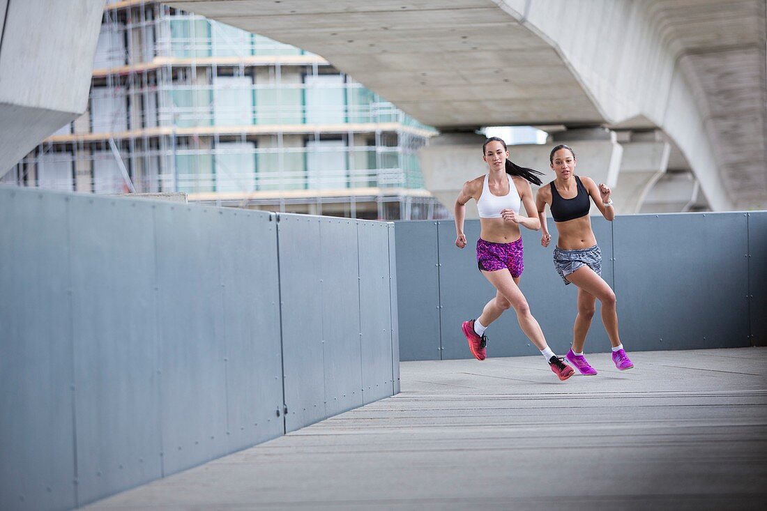 Women racing