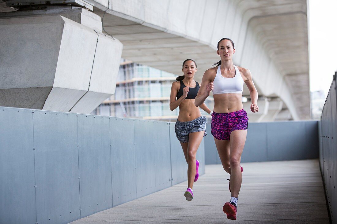 Women racing