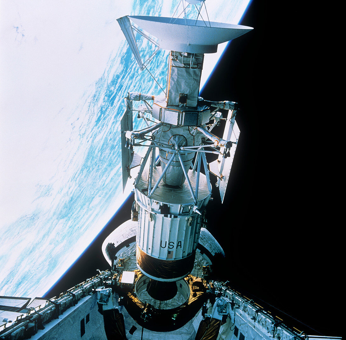 Hubble Space Telescope mirror under construction