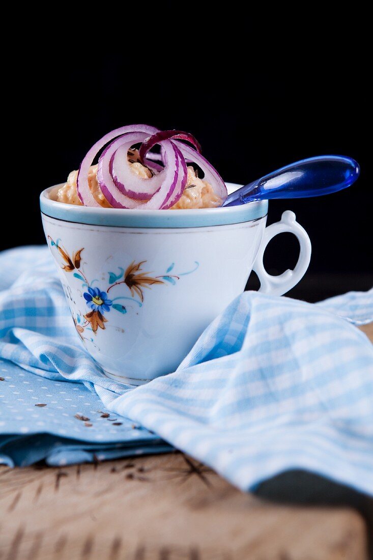 Obatzda (Bavarian cheese spread with Camembert, butter and cream cheese)