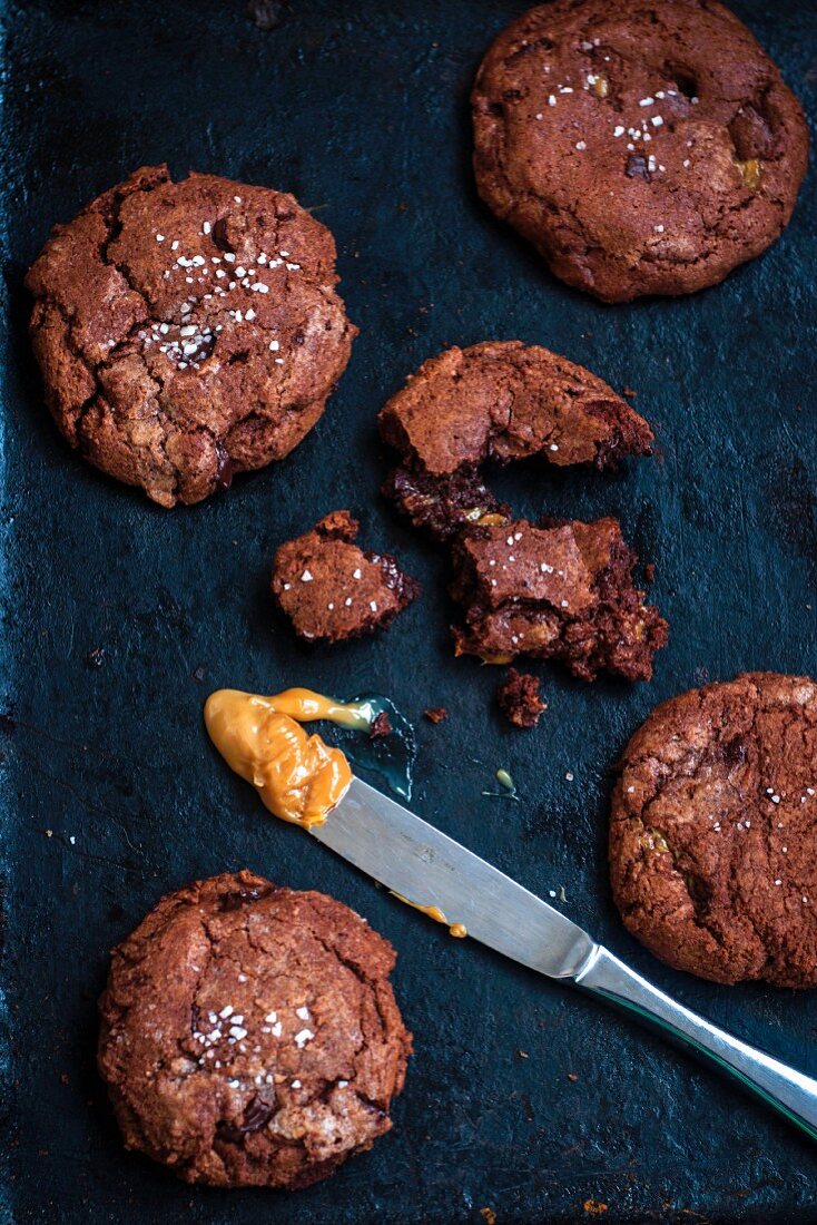 Chocolate cookies with caramel filling and sea salt