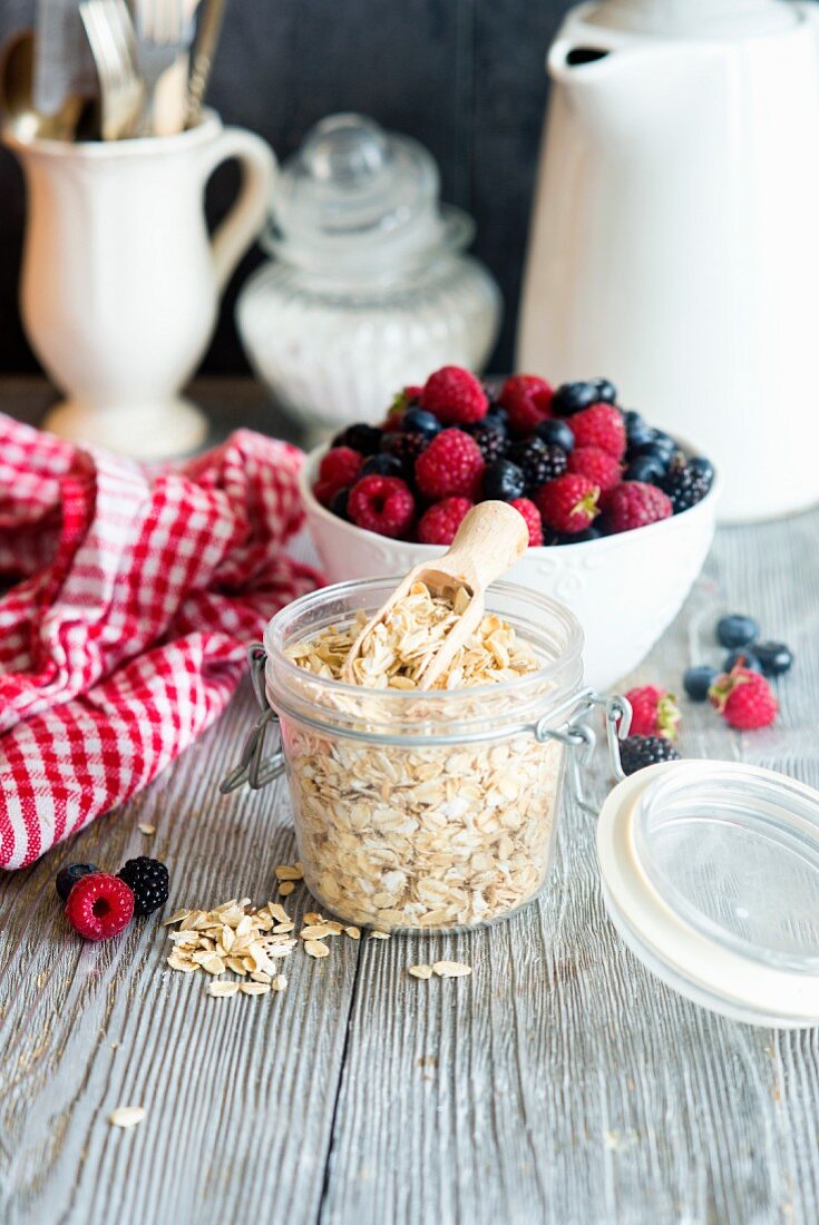 Oats and fresh berries