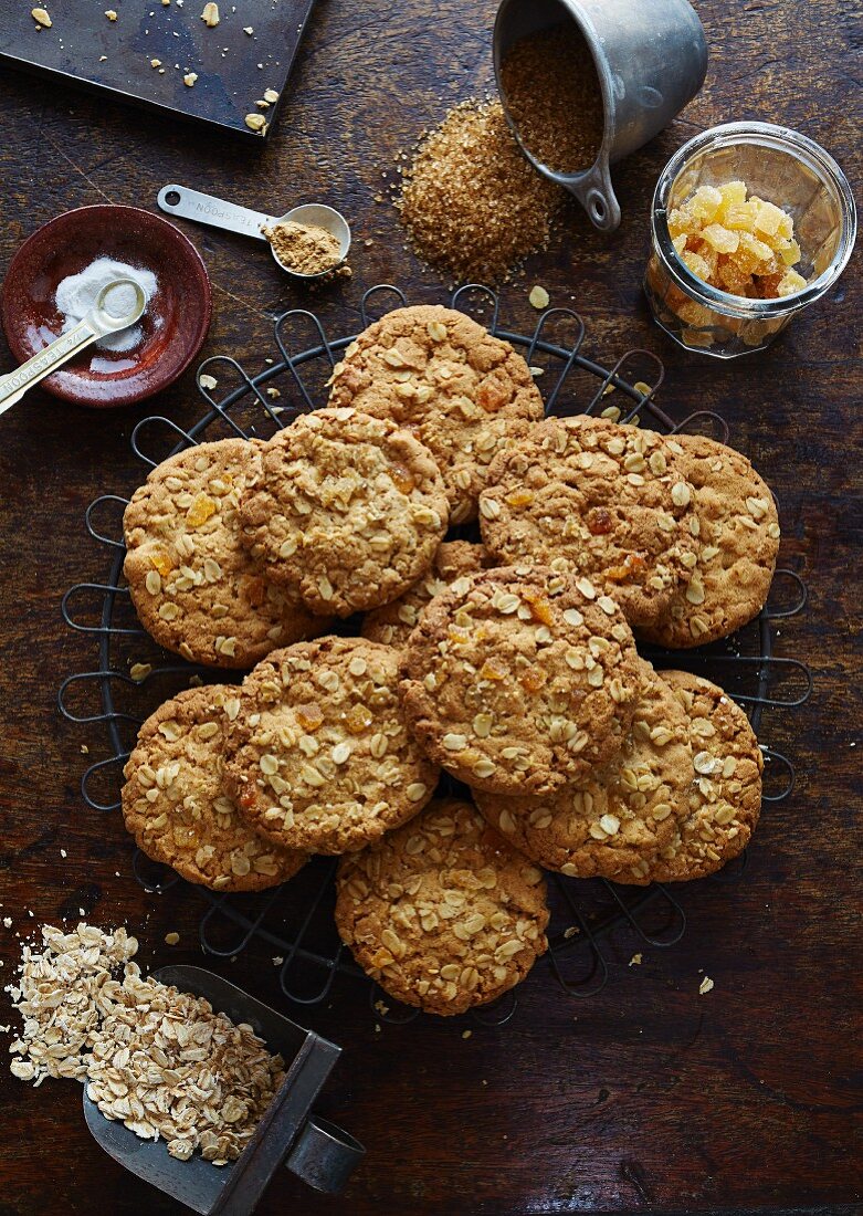 Ginger and oat biscuits with ingredients
