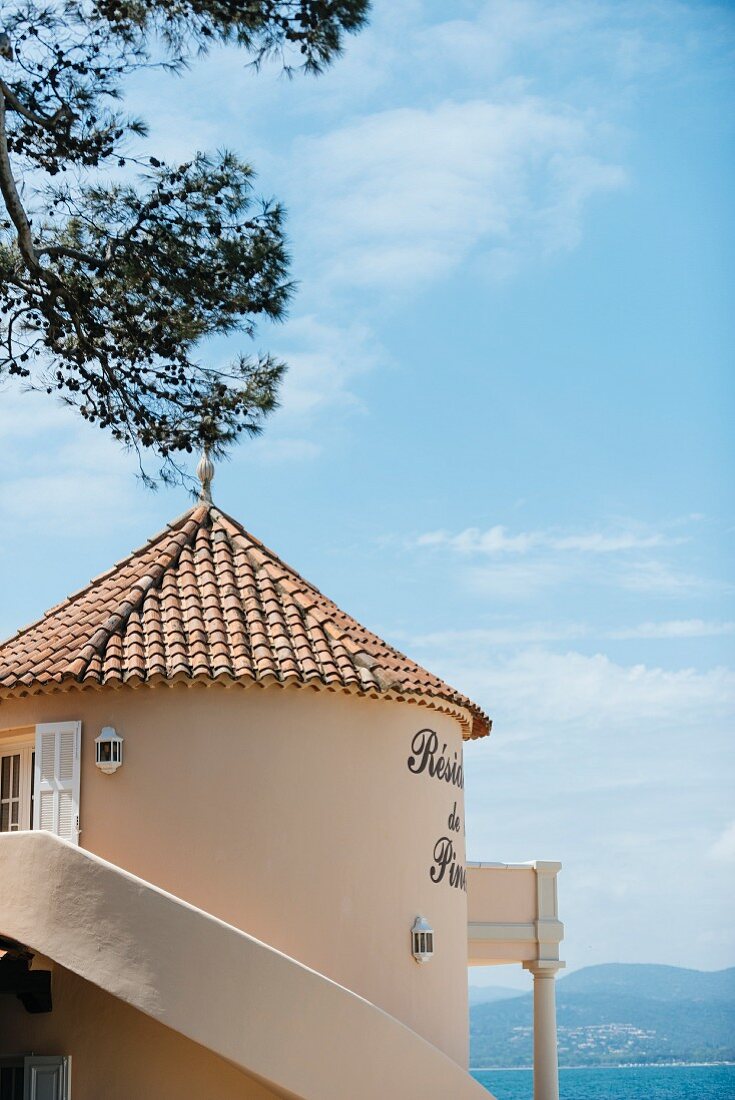 The house of the head chef Arnaud Donckele from the La Vague d'Or restaurant in Saint-Tropez