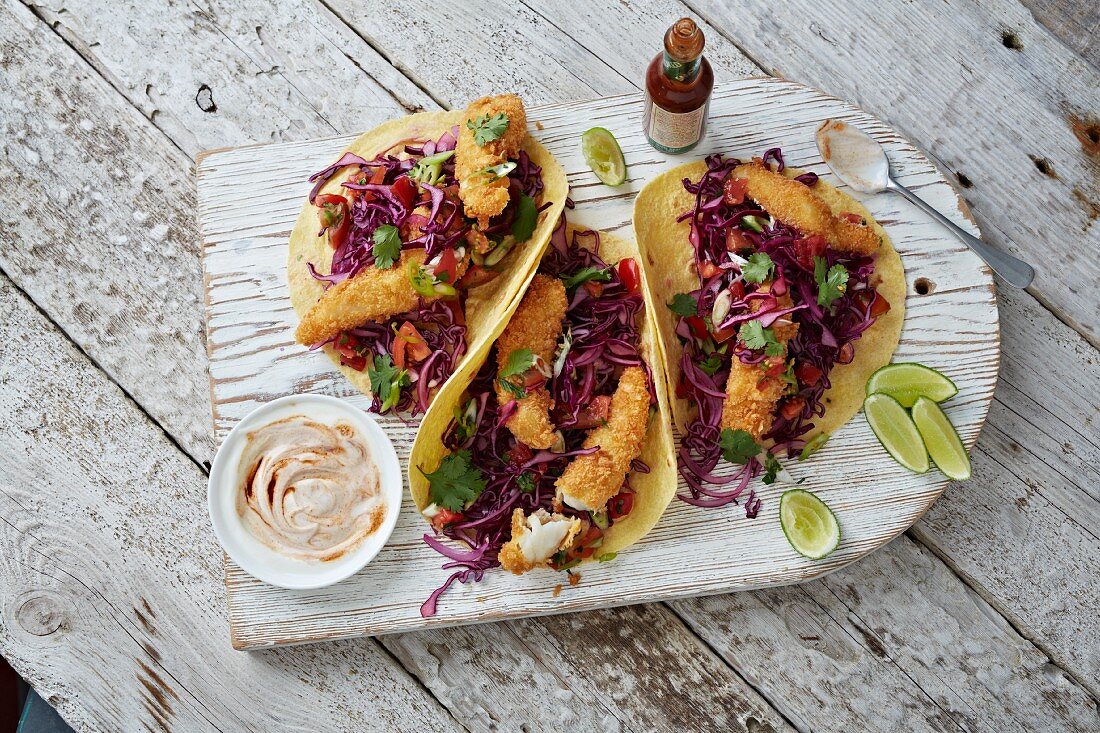Fish tacos with red cabbage