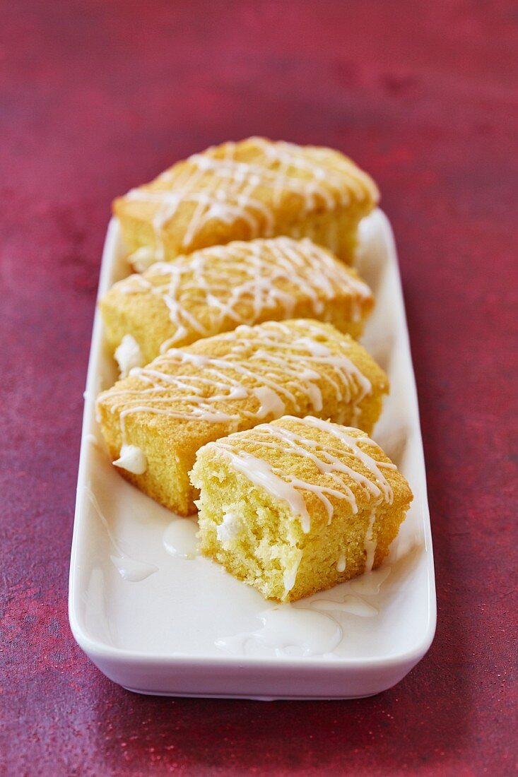 Homemade Twinkies (sponge cakes with a cream filling)