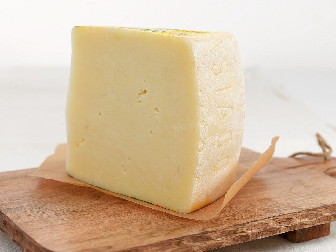 Asagio (Italian sheep's cheese)