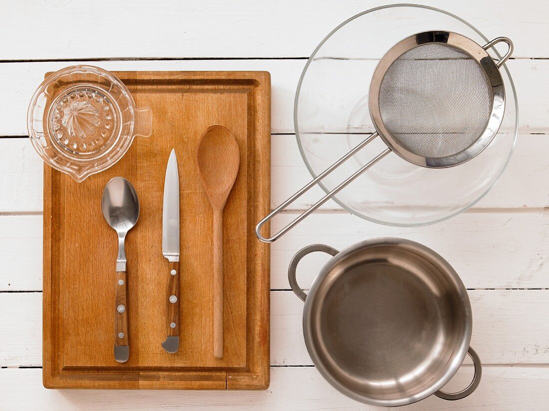 Kitchen utensils for compote