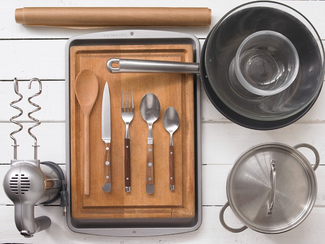 Kitchen utensils for meatballs