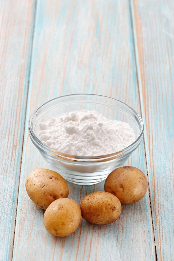 Potato flour and potatoes