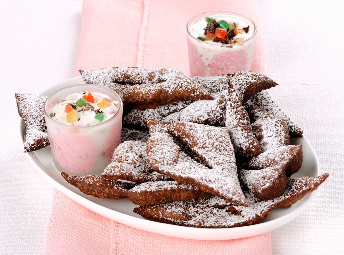 Cannoli Scomposti (Italian fried pastries with ricotta cream)