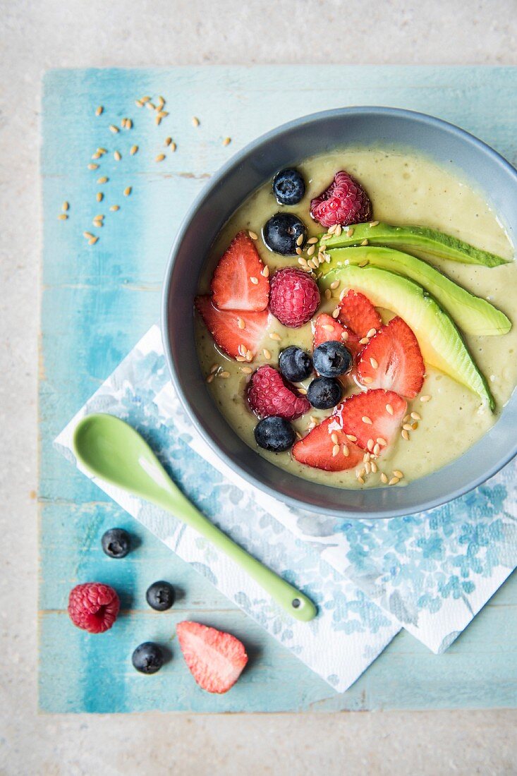 An avocado and banana smoothie bowl