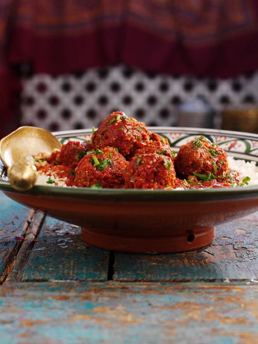 Meatballs with rice (North Africa)