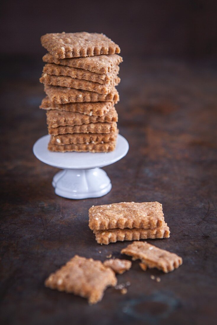 Buckwheat and cheese crackers