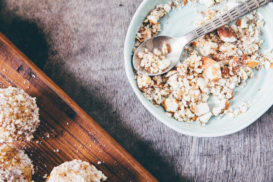 Bliss balls with coconuts and nuts