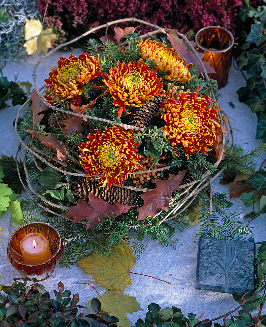 Grave arrangement: Chrysanthemum (decorative chrysanthemums), Picea