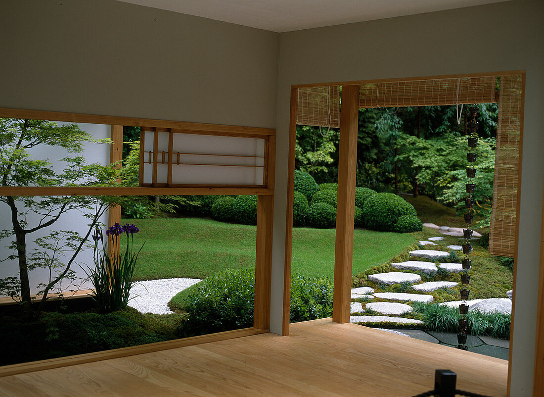 View from the garden house into the garden, Buxus (beech balls)