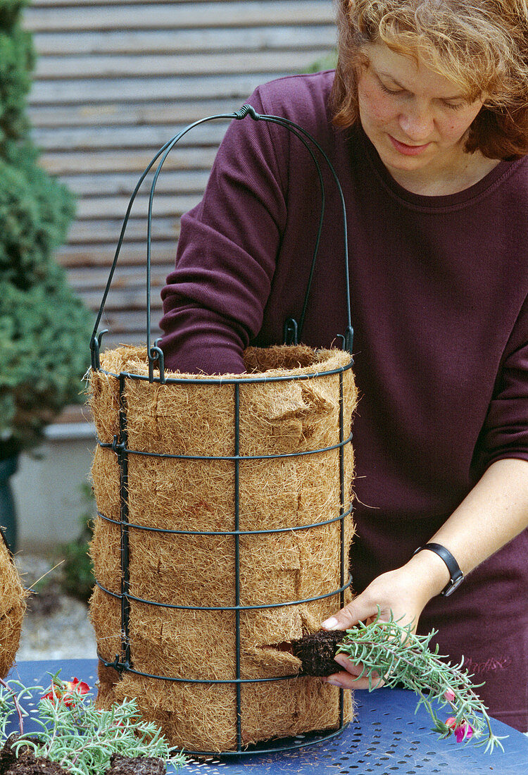 Flower Tower: Planting flower column