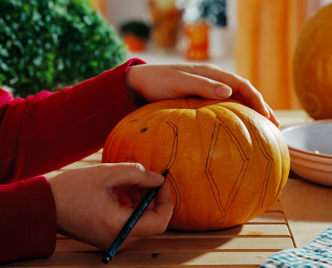 Draw pattern on pumpkin