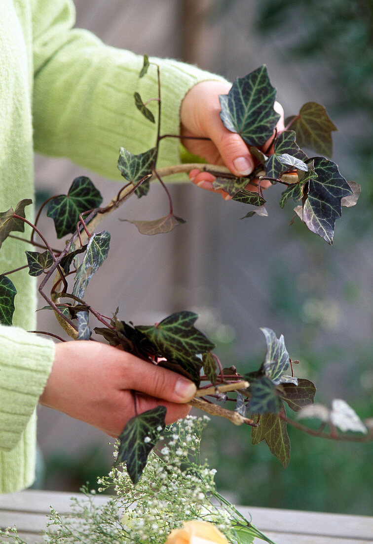 Making a spring bouquet