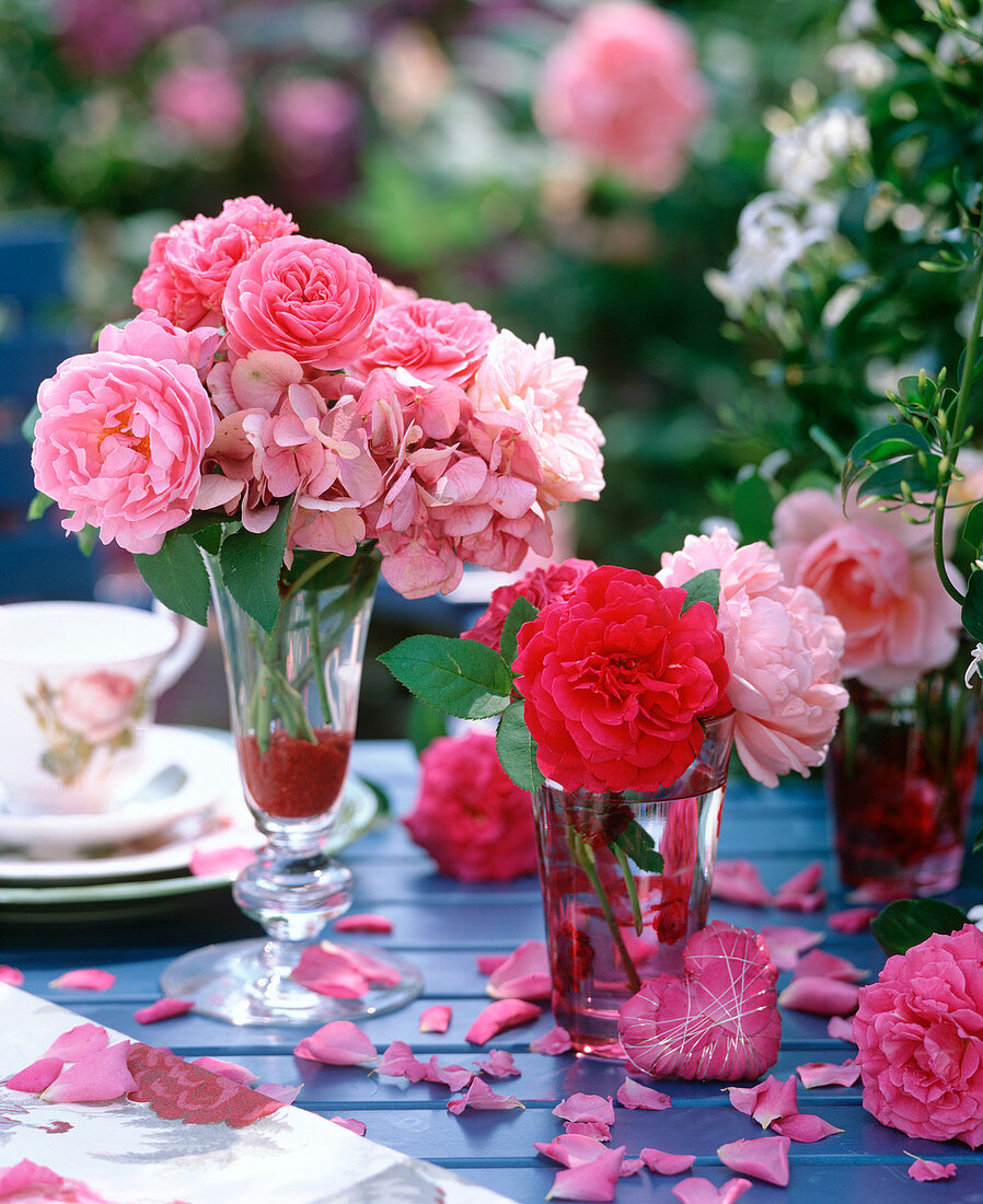 Glasses with historical rose petals