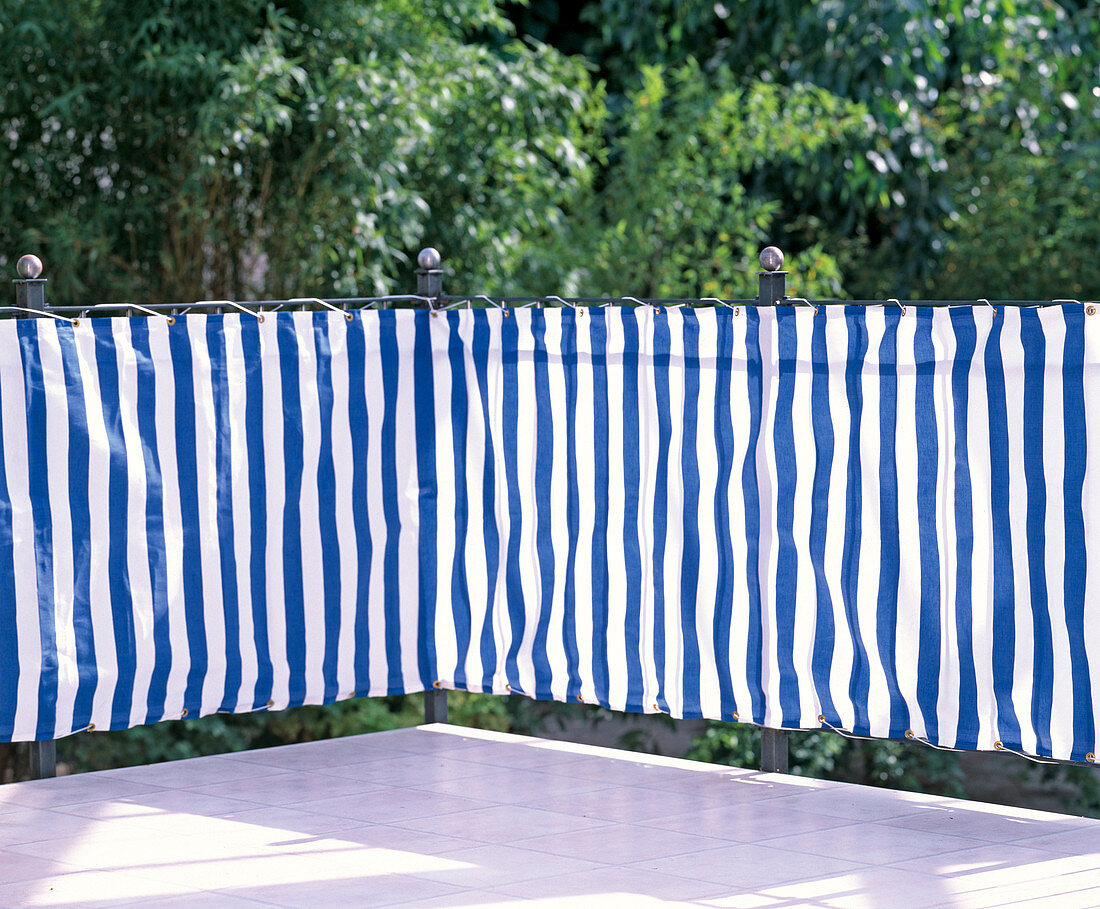 Balcony covering in blue (white stripes)